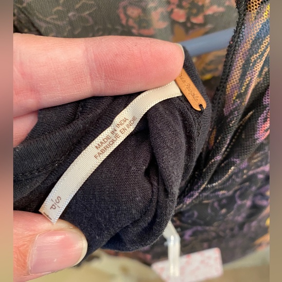 Free People Top Blouse Amber Floral Women Black Small Petite NWT - Picture 3 of 6